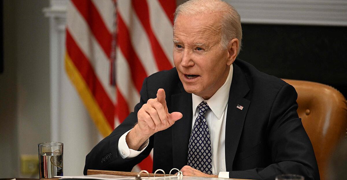 Biden défend son âge : “Beaucoup de sagesse” et d’expérience