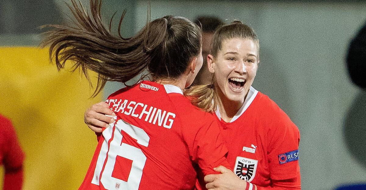 -Sexualisierte-Nachrichten-geschickt-FB-Star-von-Stalker-verfolgt