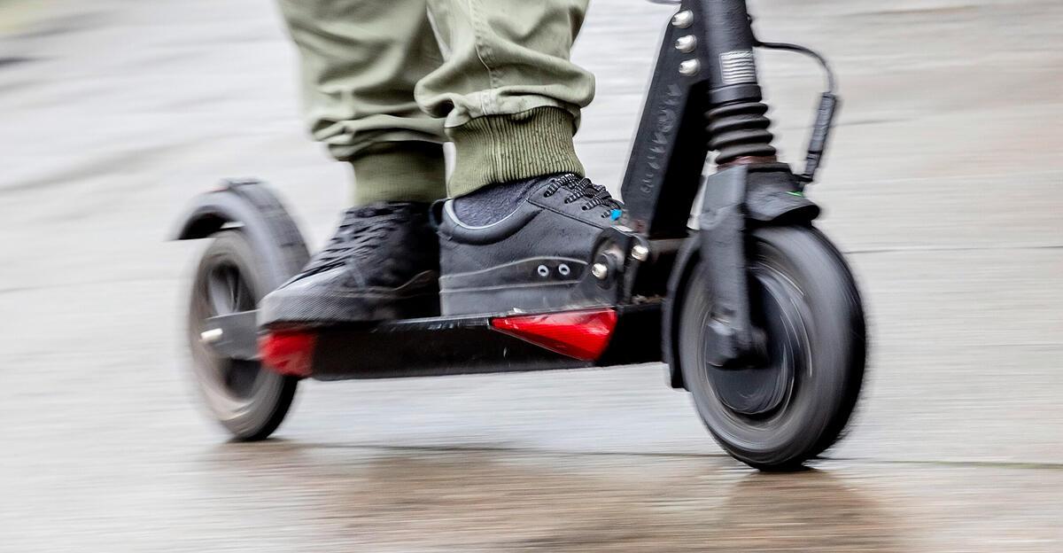 e-scooter-fahrer-in-vorarlberg-frontal-von-pkw-erfasst