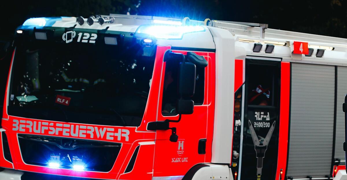 bauernhof-in-ampflwang-in-flammen-10-feuerwehren-im-einsatz