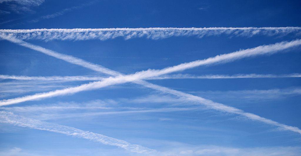 Faktencheck-ber-Kondensstreifen-Was-an-der-Chemtrails-Theorie-dran-ist