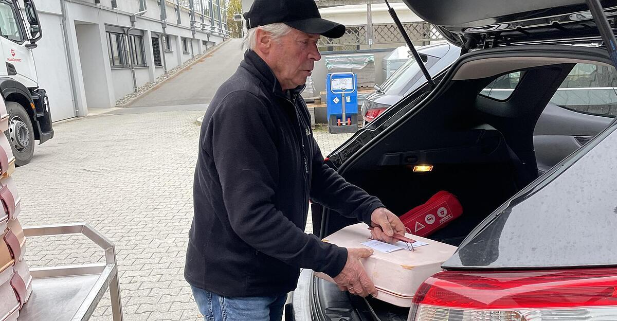 450-000-Portionen-Fahrer-f-r-Essen-auf-R-dern-gesucht