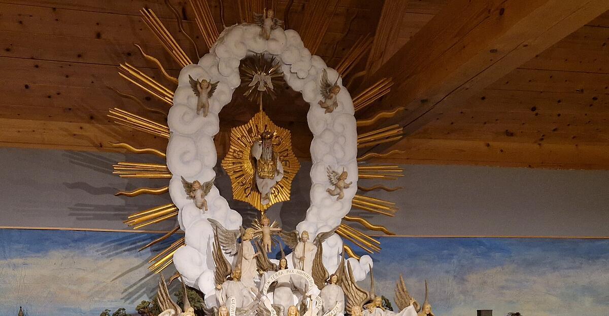 In-Christkindl-steht-eine-der-gr-ten-Krippen-der-Welt