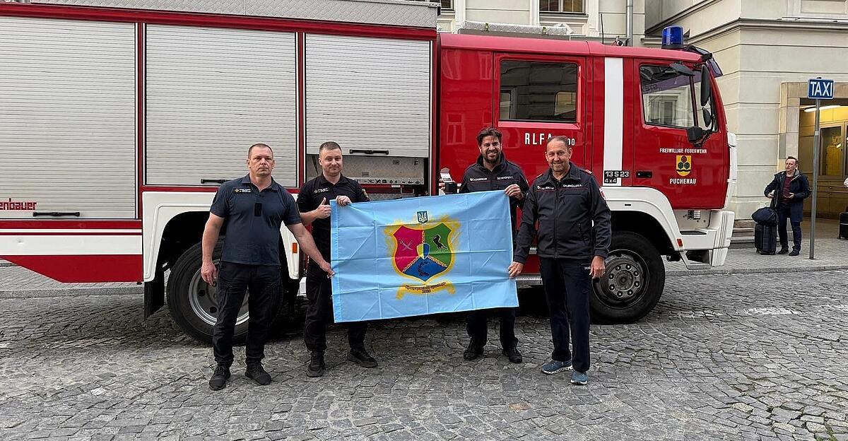 Puchenauer-Feuerwehrauto-ist-jetzt-in-der-Ukraine-im-Einsatz