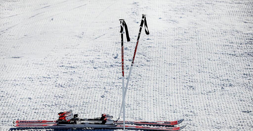 skifahrerin-55-bei-absturz-in-randkluft-in-tirol-schwer-verletzt