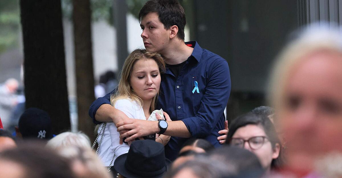 9/11: Gedenken an die 3000 Opfer der Terroranschläge in New York ...