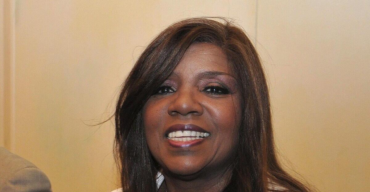 “I Will Survive” singer Gloria Gaynor celebrates her 80th birthday