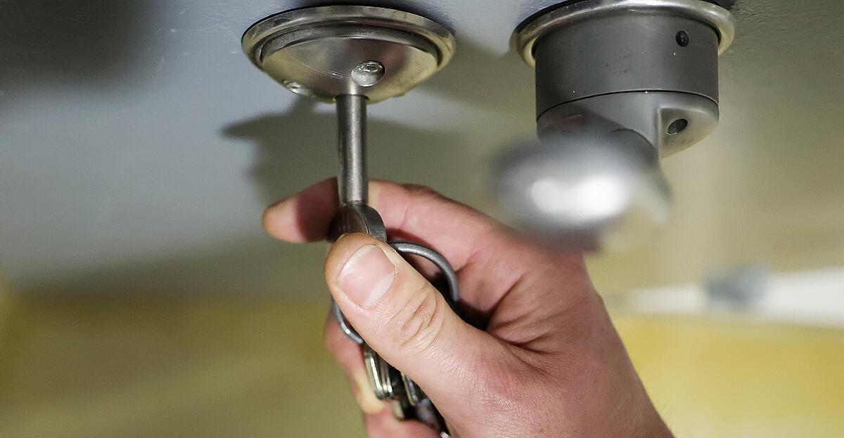 Wie-ein-ahnungsloser-Justizbeamter-als-Drogenkurier-missbraucht-wurde