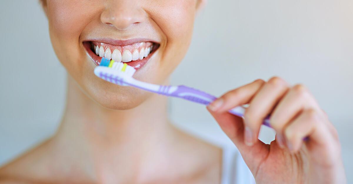 Whitening-Zahnpasta-im-Test-Teils-mangelnder-Kariesschutz