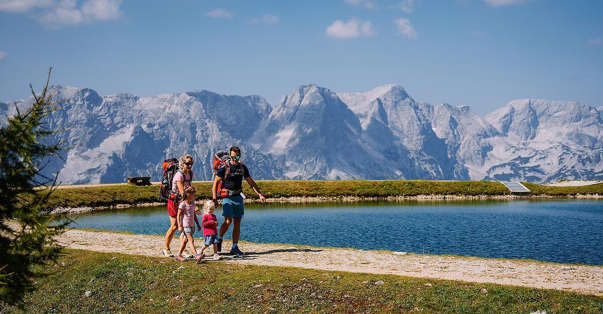 Hotellerie-N-chtigungsplus-von-14-Prozent-im-Juni