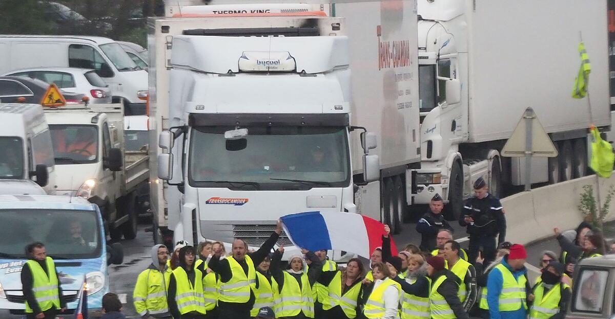 Proteste gegen SpritpreisErhöhung halten an Nachrichten.at