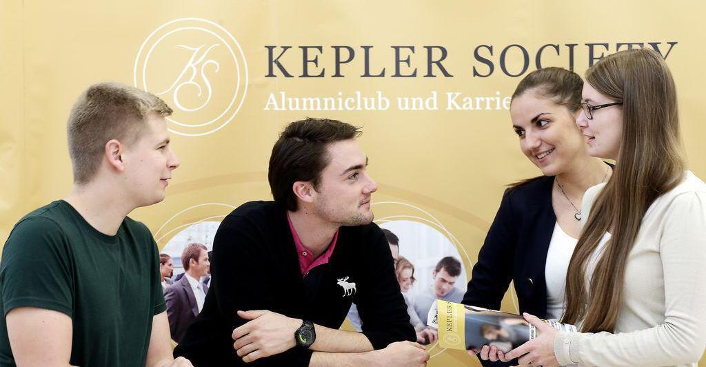 Karriere nach der Uni "Das Leuchten in den Augen zeigt mir, wer den Job will" Nachrichten.at