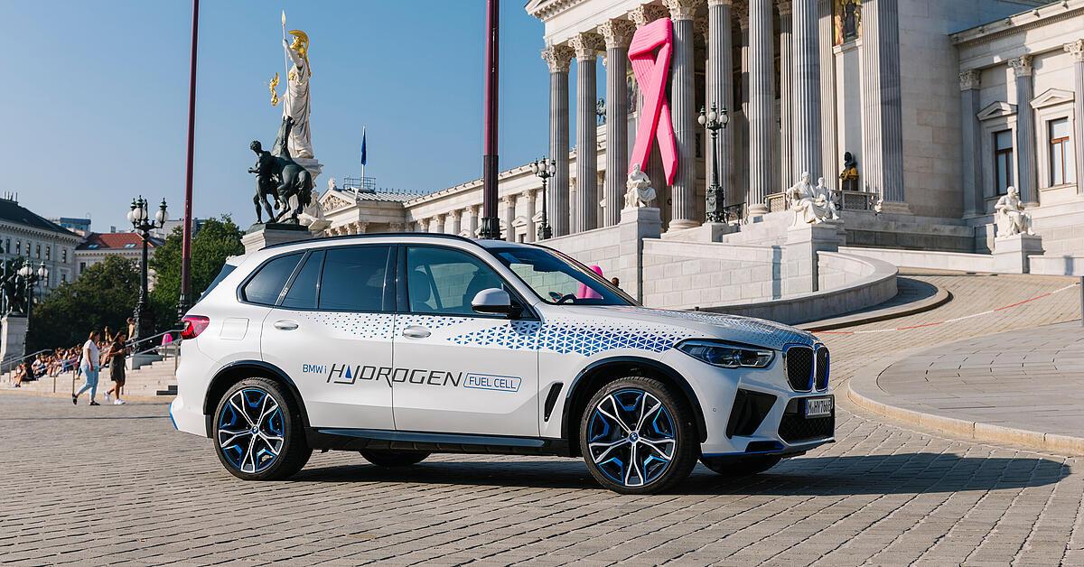 BMW iX5 Hydrogen: So fährt sich das Wasserstoff-Auto