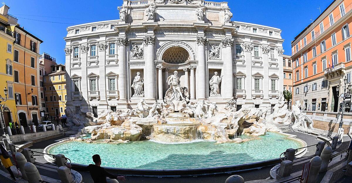 Am-Trevi-Brunnen-sprudeln-die-Einnahmen