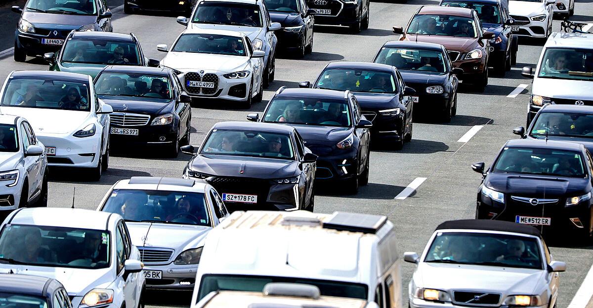 Die-Osterferien-beginnen-Wo-es-am-Wochenende-stauen-d-rfte