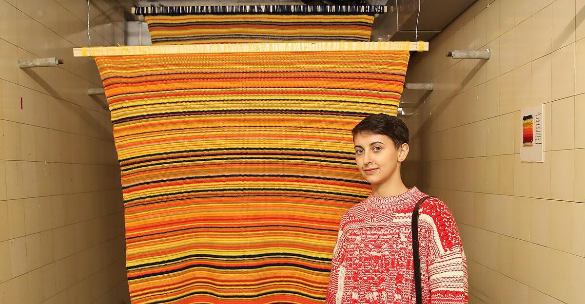 Bestoff-Ausstellung-an-der-Kunstuni-Ein-geh-kelter-Luftalarm