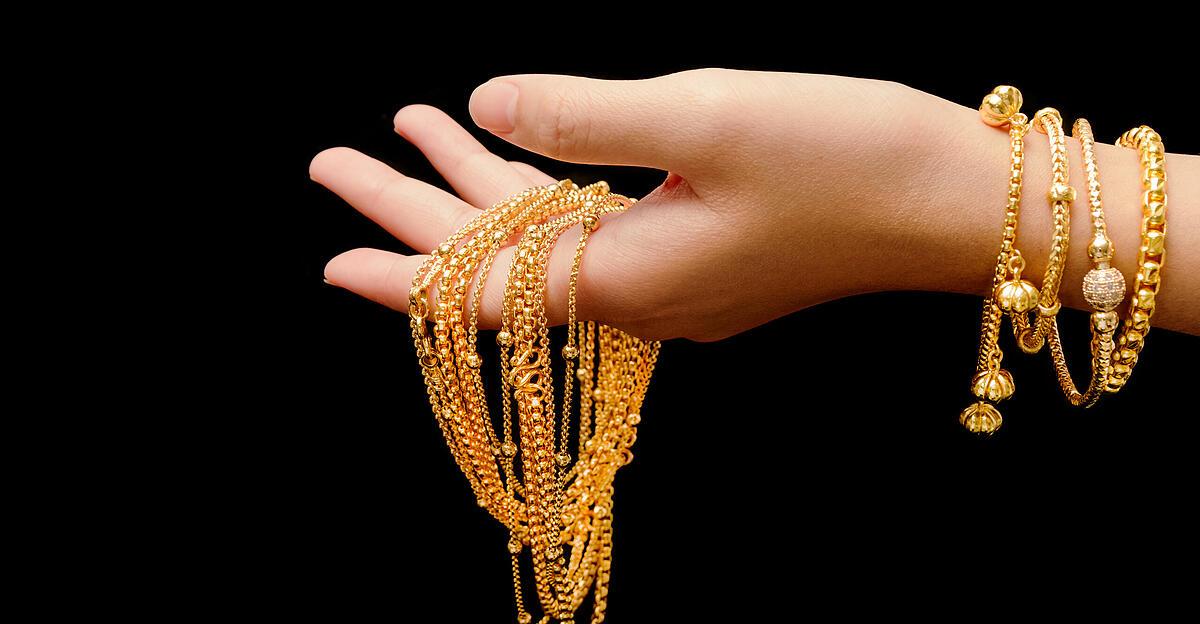 Gold-unterm-Christbaum-Wozu-Konsumentensch-tzer-raten