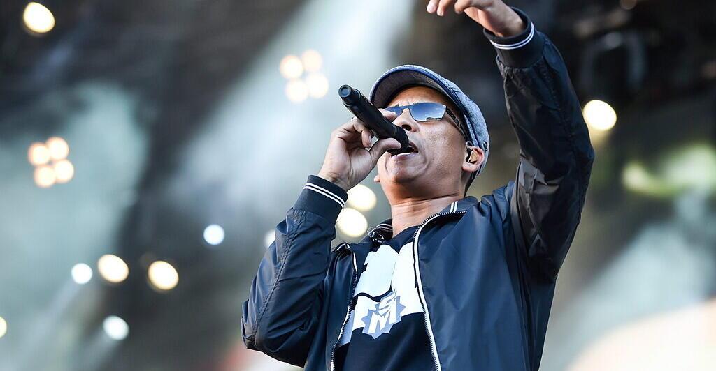 nach-antisemitismus-vorwurf-xavier-naidoo-gibt-b-hnen-comeback