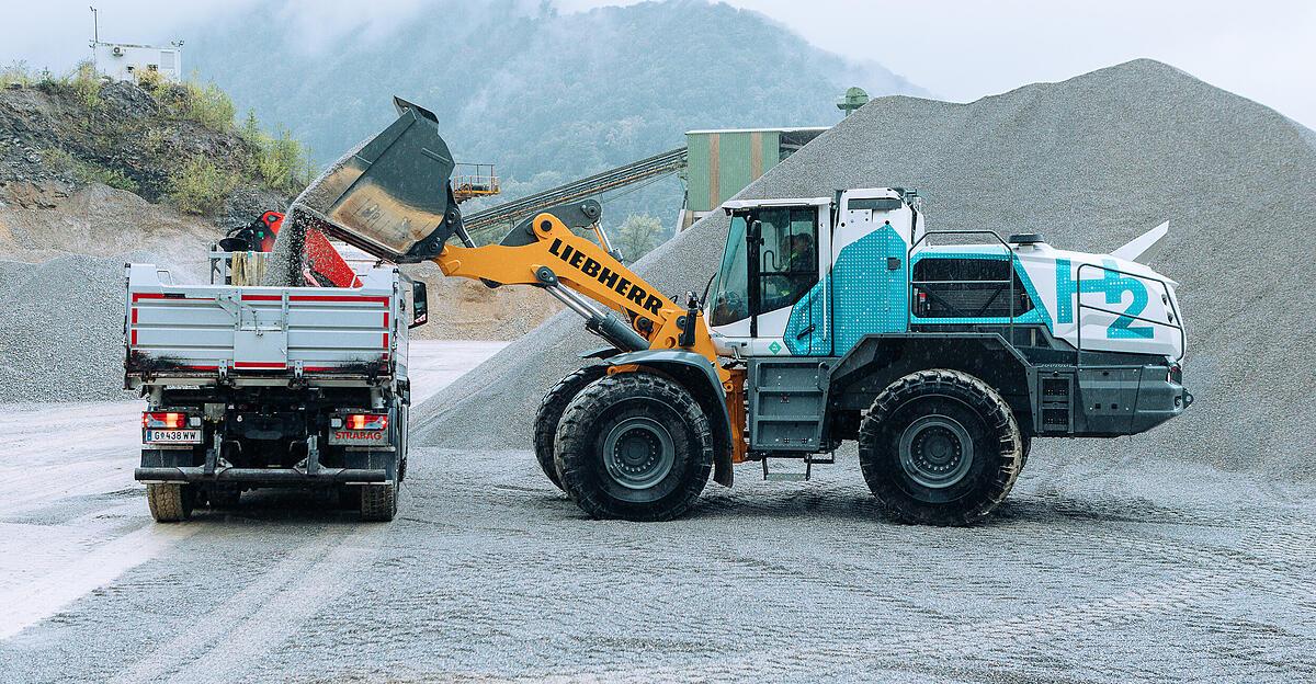 First Green Hydrogen Powered Wheel Loader in Quarry