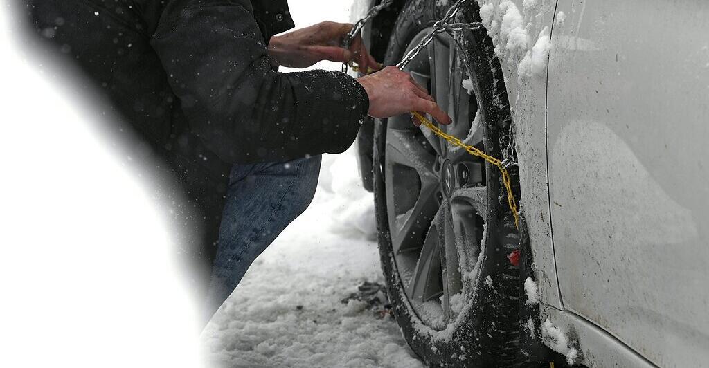 Wegen-Schnee-Kettenpflicht-und-Stra-ensperren-in-Teilen-K-rntens