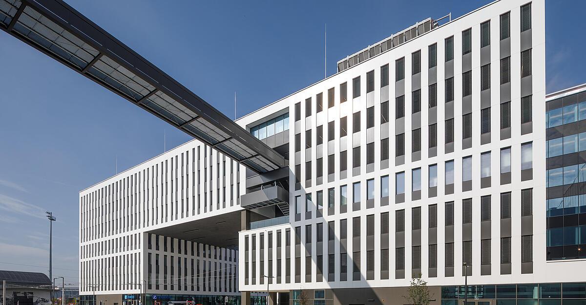 Neuer-Eigent-mer-f-r-Apple-Hauptquartier-in-Linz