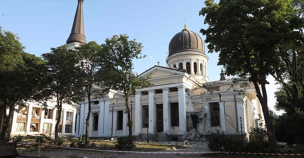 Ukraine : la cathédrale d’Odessa gravement endommagée par un raid aérien
