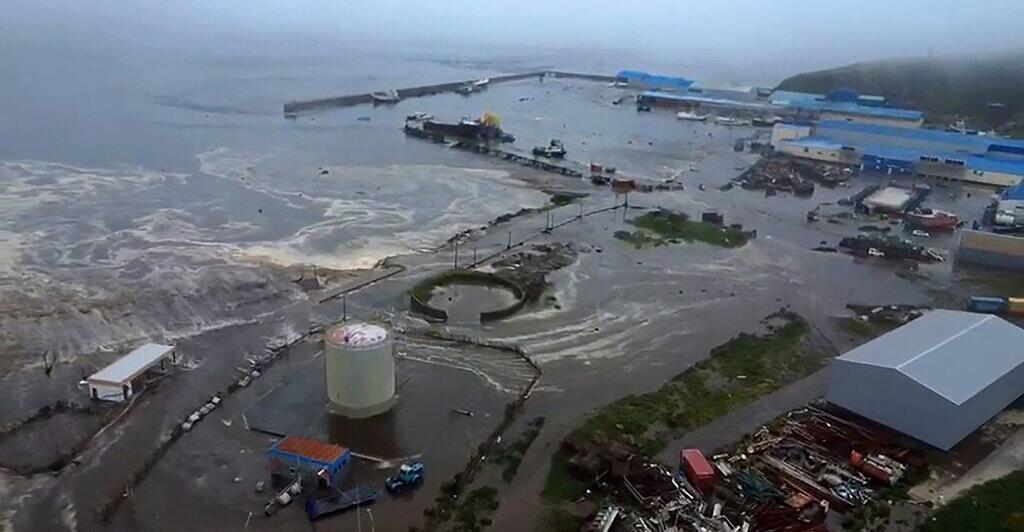 Erdbeben-der-St-rke-7-7-l-st-Tsunami-Warnung-auf-Kamtschatka-aus
