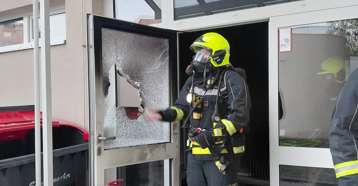 Brand-in-Mittelschule-Haid-1-Morgen-wird-auf-Distance-Learning-umgestellt-