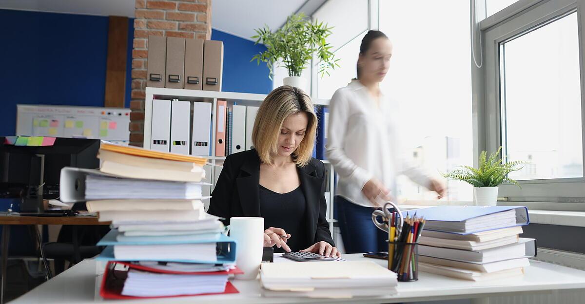 muss-es-perfekt-sein-wie-viel-ordnung-sie-f-r-ihr-gl-ck-brauchen
