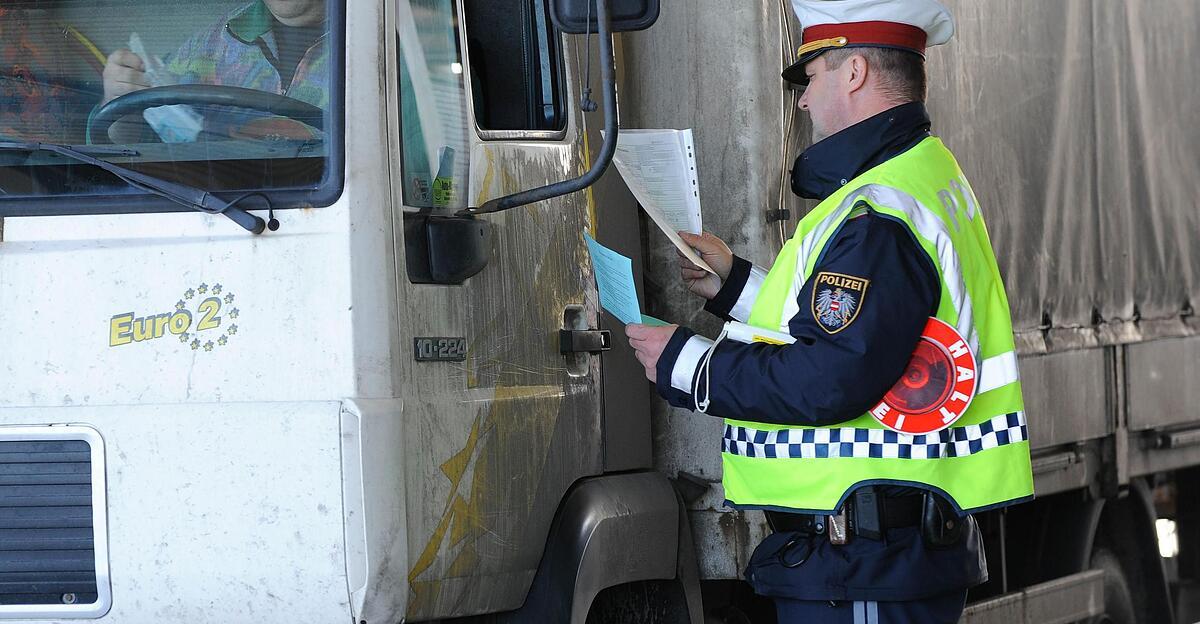 mehr-als-150-anzeigen-bei-lkw-schwerpunktkontrolle-auf-der-a8