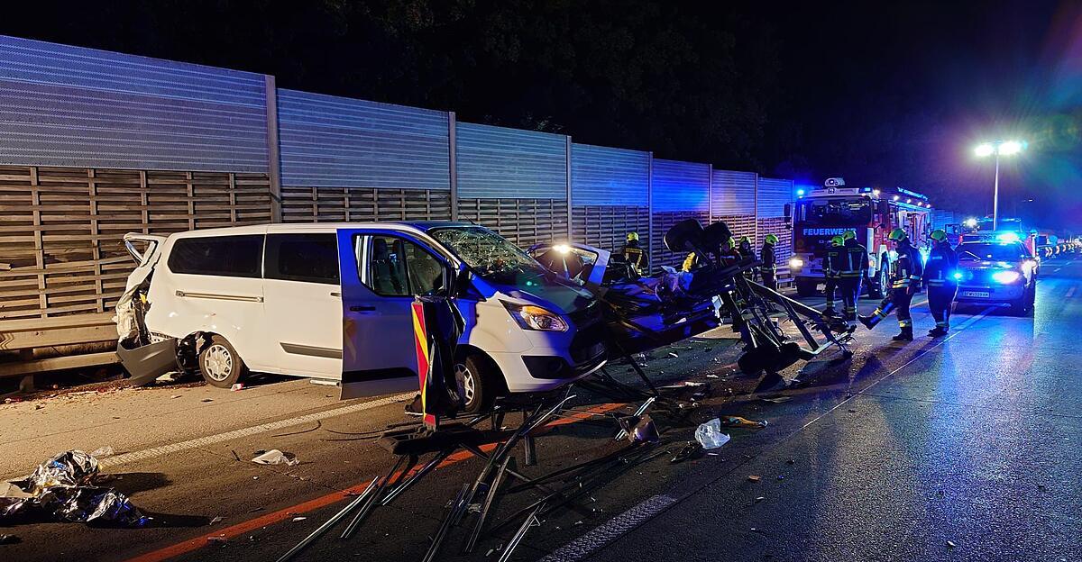 Schwerer Unfall auf der A1: Autobahn bei Sankt Valentin in der Nacht stundenlang gesperrt