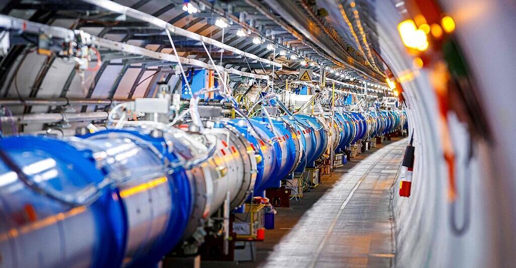 Erster Lkw-Transport von Antimaterie am CERN geglückt