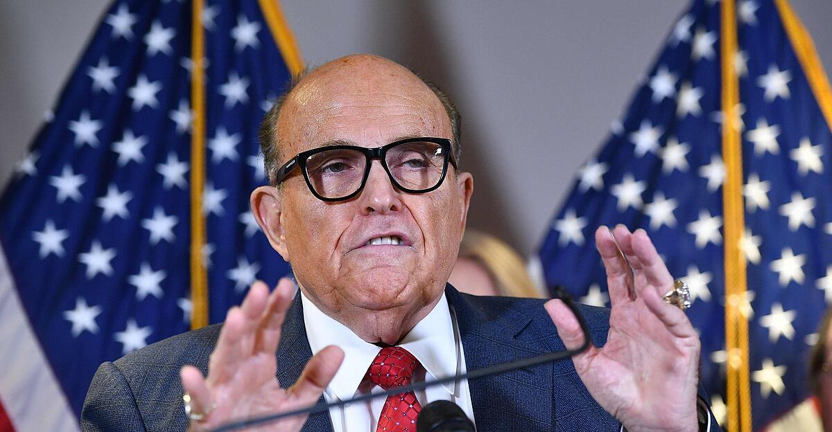 New Yorks Ex-Bürgermeister Giuliani nach Unfall in Klinik