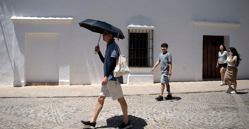 Fast-40-Grad-im-Schatten-August-Hitze-in-Spanien-schon-im-Mai