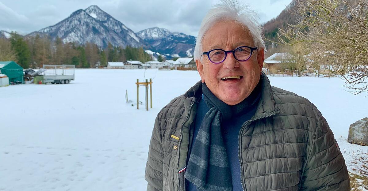 Gr-nauer-Tourismuspionier-Hermann-H-thmayr-legt-alle-seine-mter-nieder