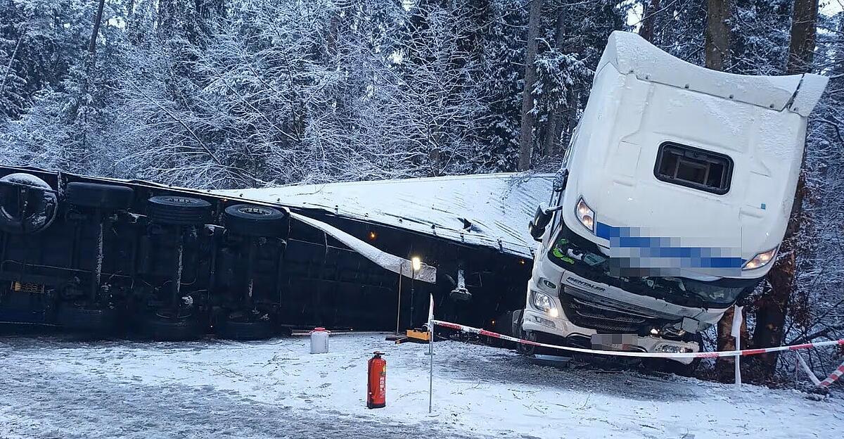 Rutschige-Stra-en-nach-Schneef-llen-Lkw-Unf-lle-im-Innviertel