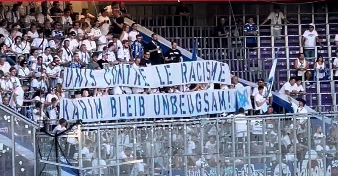 Ein starkes Signal der Blau-Weiß-Fans gegen Rassismus