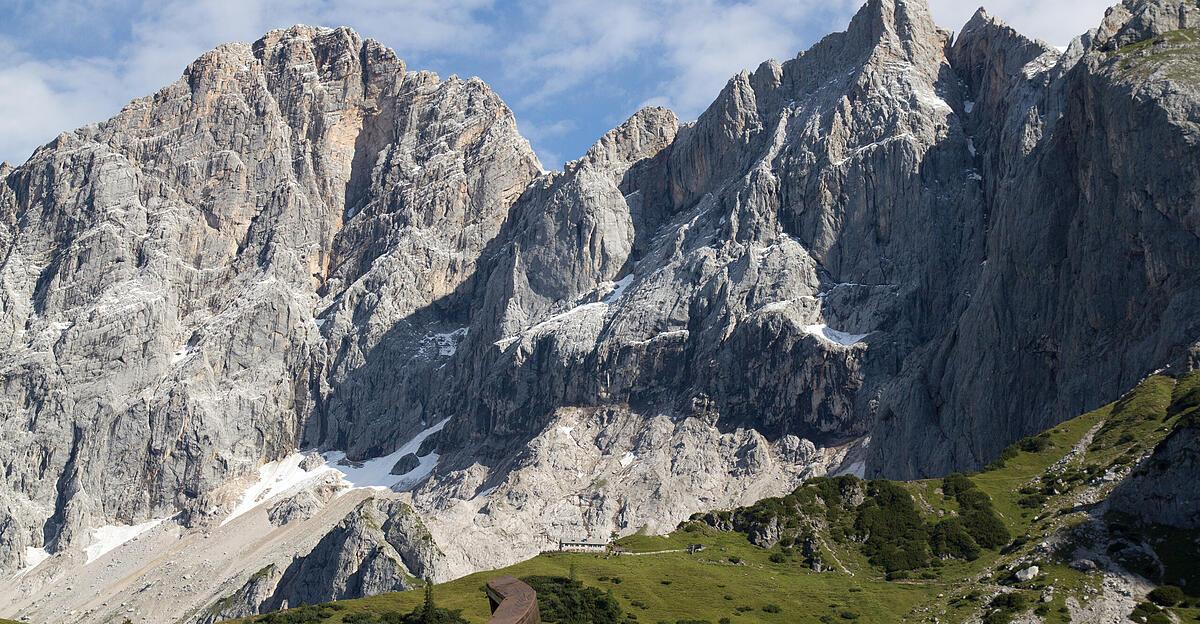 Riskante-Abstiegsroute-gew-hlt-2-Bergsteiger-vom-Dachstein-gerettet
