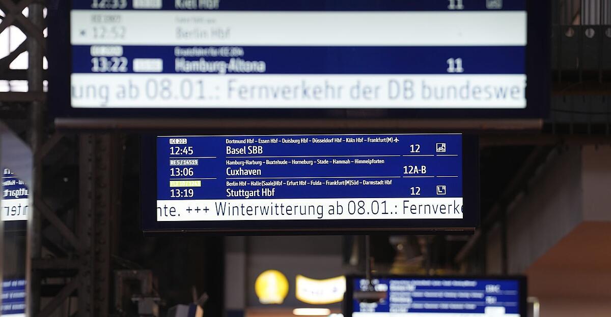 Wintersturm-Elli-Bahnverkehr-in-Deutschland-l-uft-schleppend-an