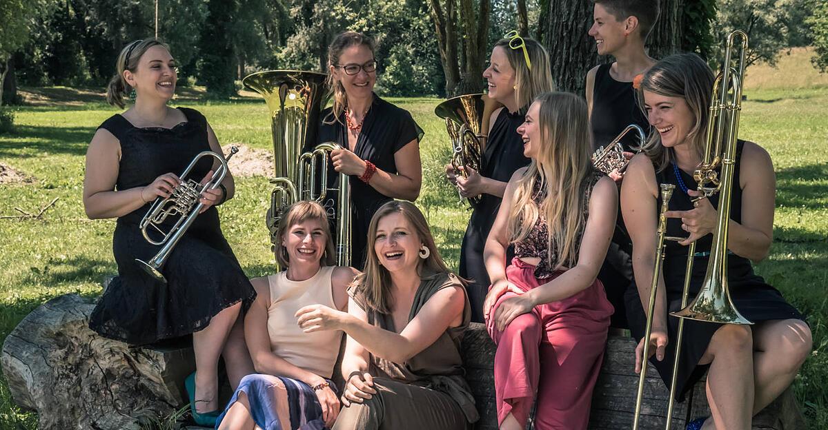 Wie ein Damen-Quintett einen Hit "verbrasst" hat | Nachrichten.at