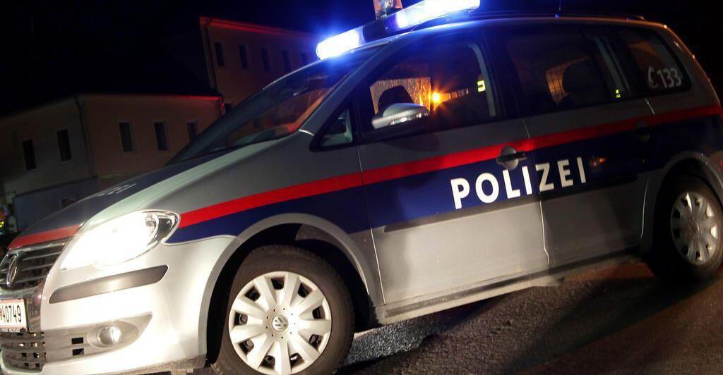 im-auto-eingeschlafen-polizisten-weckten-alkolenker-in-st-florian