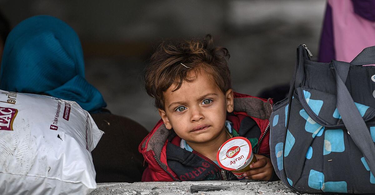 fast-400-migranten-nahe-kreta-gerettet