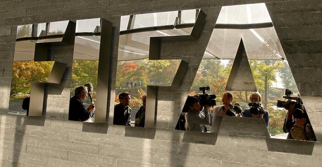 Der-FIFA-droht-eine-Sammelklage-Schadenersatz-f-r-Spieler-