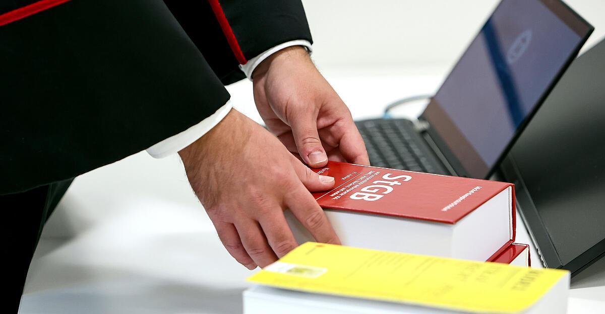 schie-unfall-berlebt-wiener-63-wegen-illegalem-waffenbesitz-verurteilt