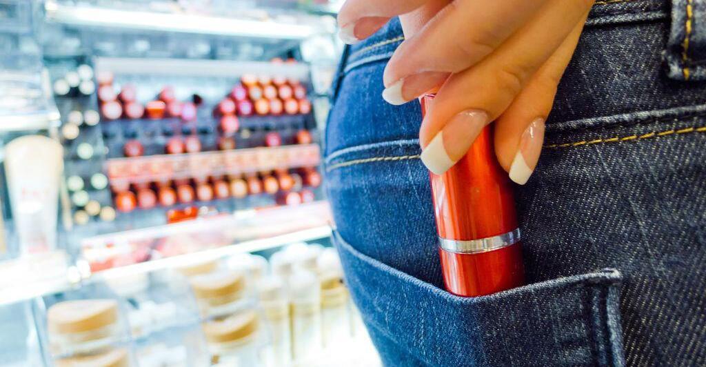 Auto-voller-Beute-Polizei-stoppte-Diebesbande-in-Grein