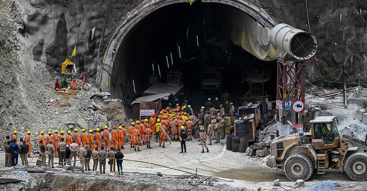 Les 41 travailleurs sauvés de l’effondrement d’un tunnel en Inde