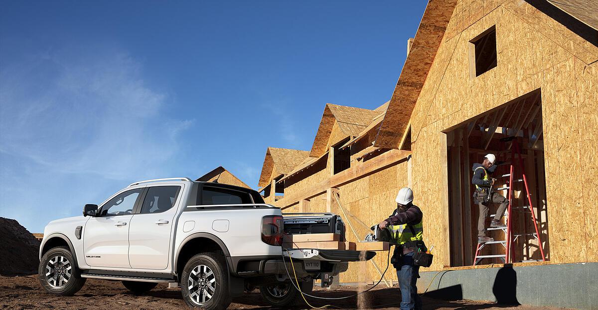 For the first time plug-in hybrid drive for the Ford Ranger pick-up