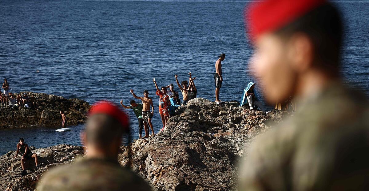 Ceuta: Migranten kehrten nach Marokko zurÃŒck, 72 Tote geborgen