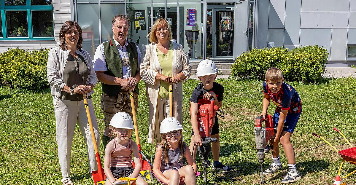 Will Governor Thomas Stelzer Bring Millions to Municipalities Day?