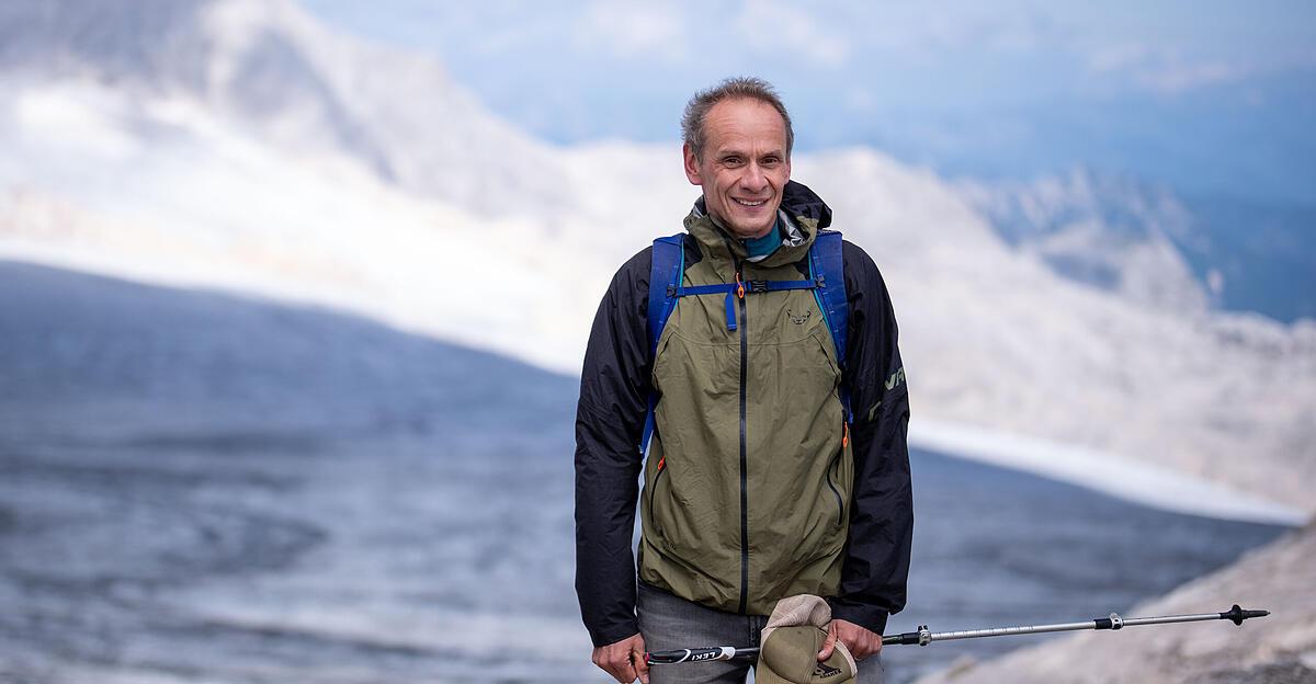 Glacier retreat: |